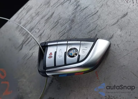 2021 BMW X5 Sdrive40I z USA, uszkodzony, nr VIN 5UXCR4C06M9G71813